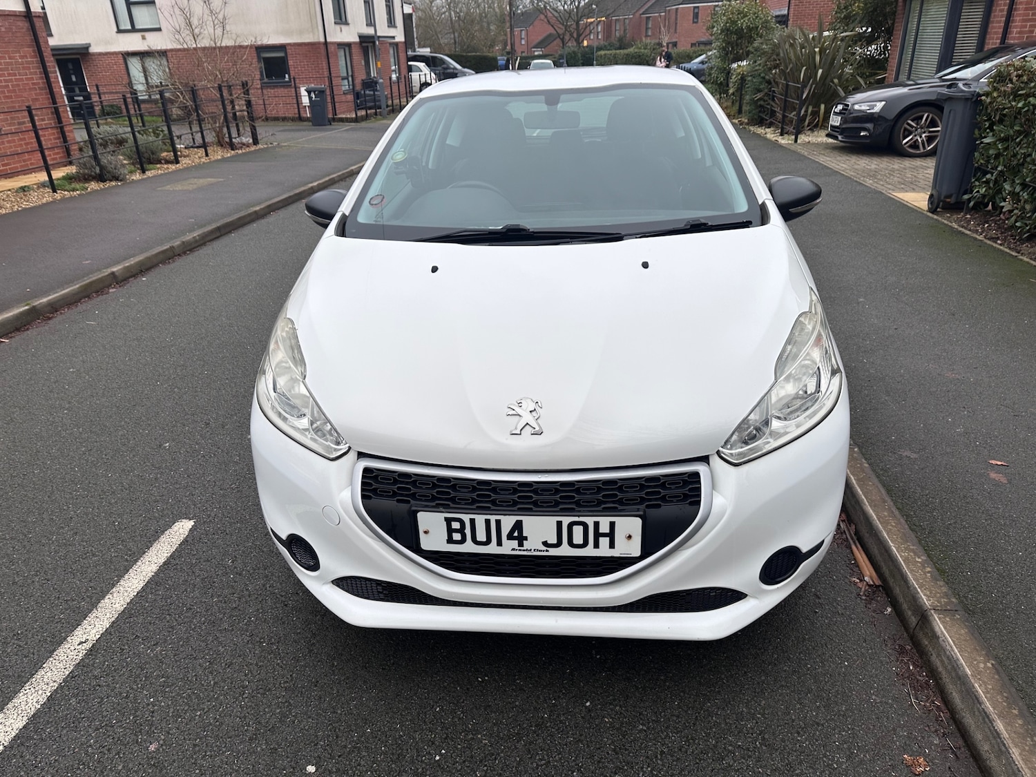 Used Peugeot 208 2014 for sale - 77025634: Photo 14