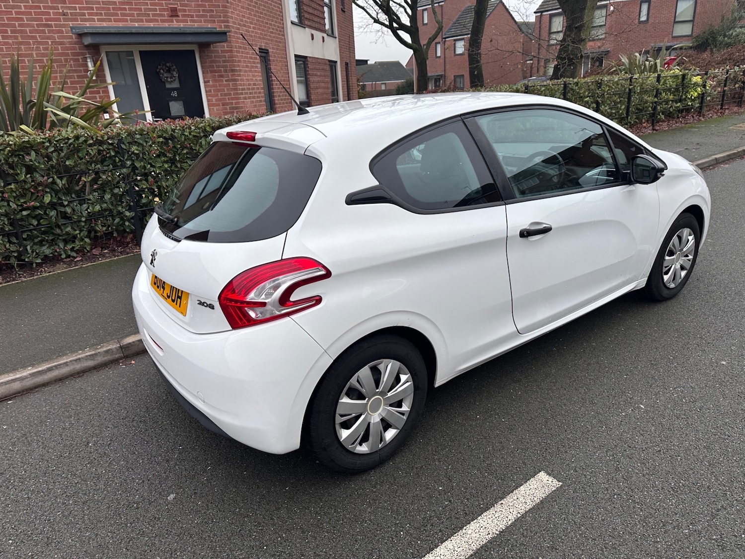 Used Peugeot 208 2014 for sale - 77025634: Photo 6