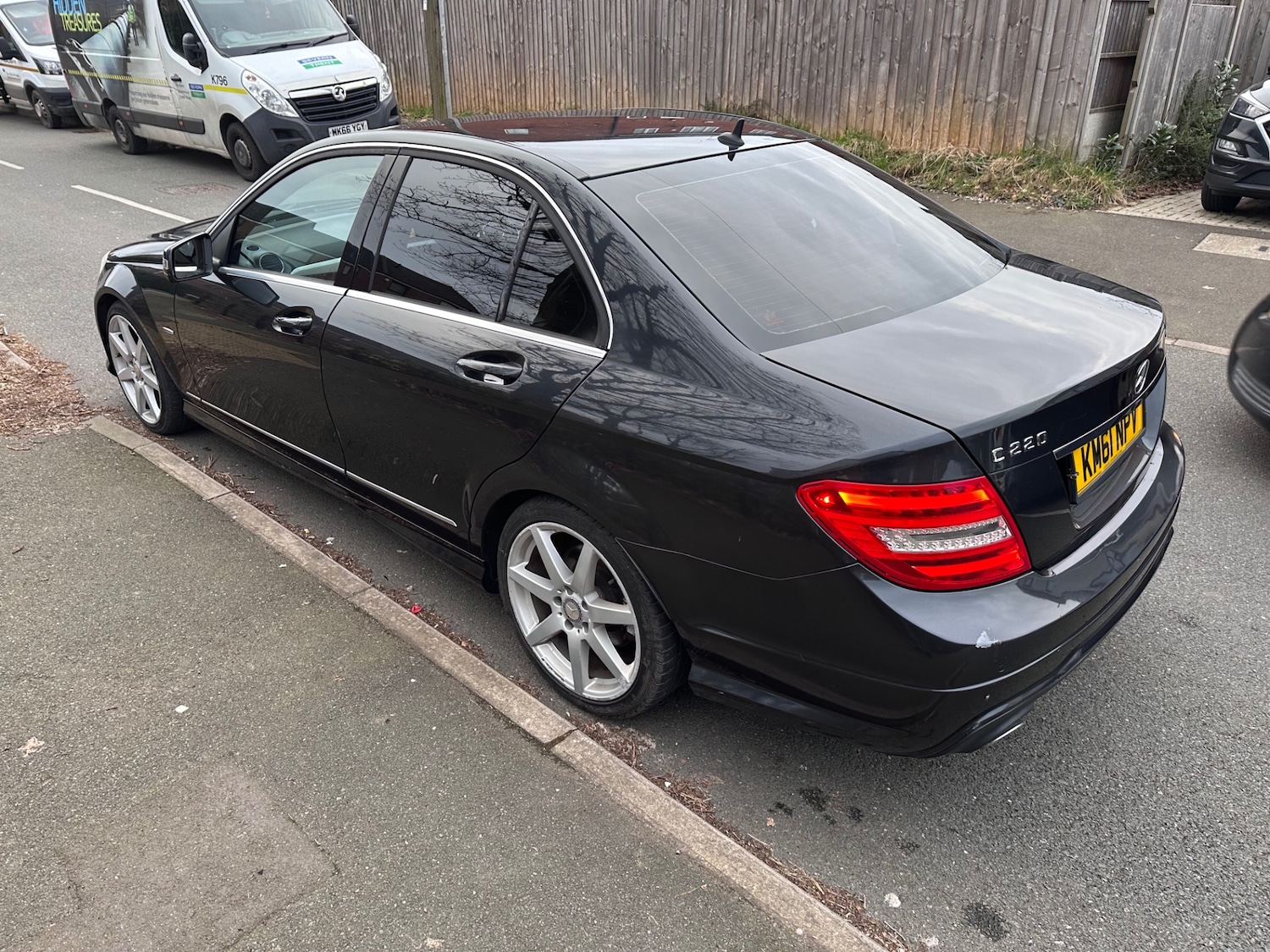 Used Mercedes-Benz C Class 2011 for sale - 77739241: Photo 16