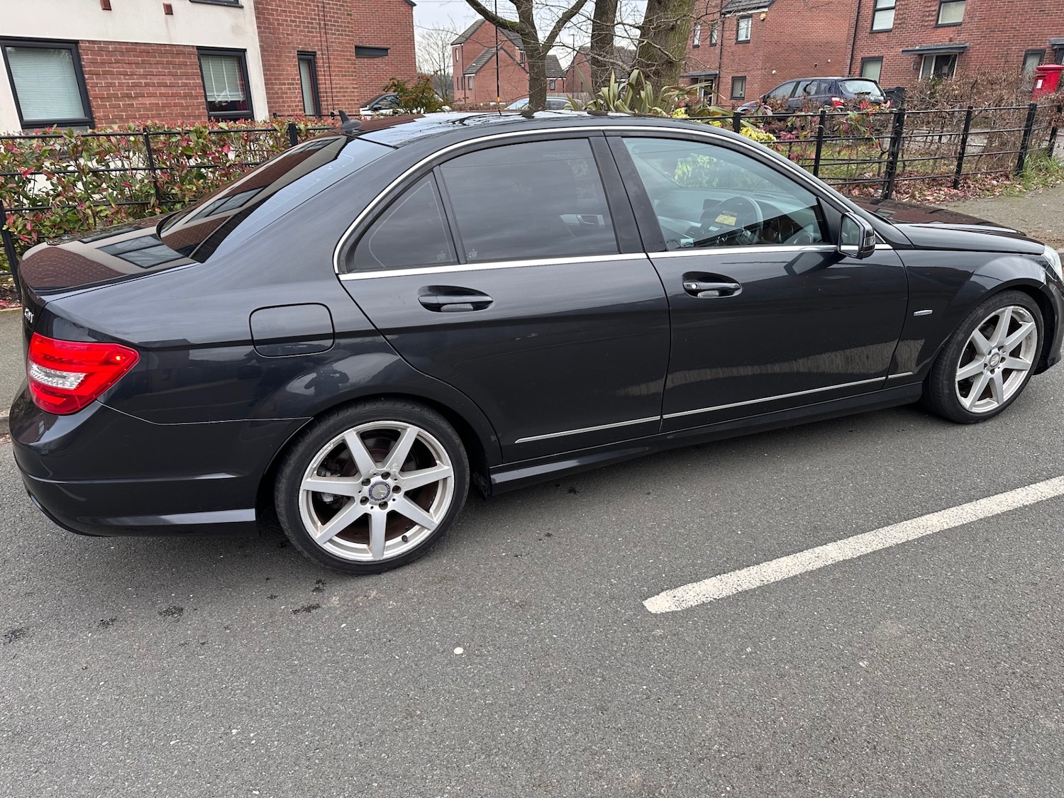 Used Mercedes-Benz C Class 2011 for sale - 77739241: Photo 4