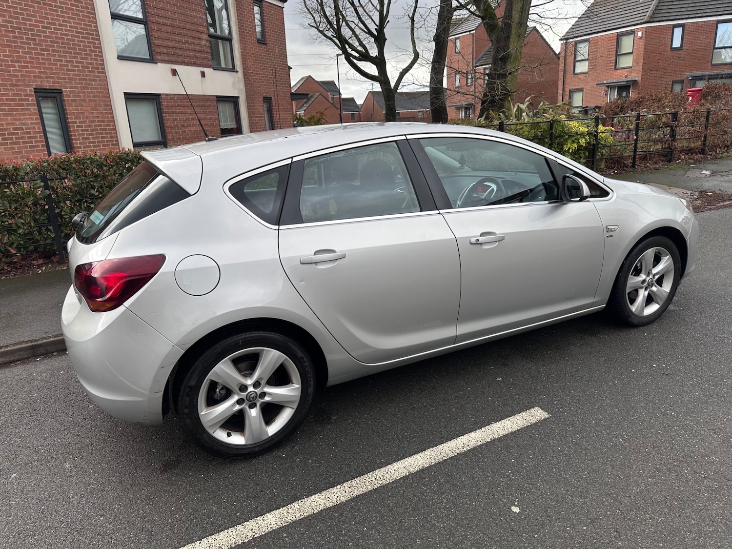 Used Vauxhall Astra 2010 for sale - 77522308: Photo 3