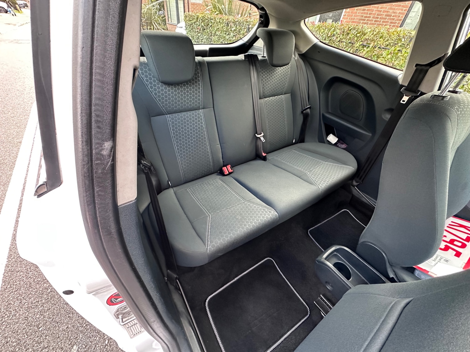 Used Ford Fiesta 2010 for sale - 76758213: Photo 11