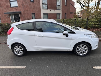 Used Ford Fiesta 2010 for sale - 76758213: Photo