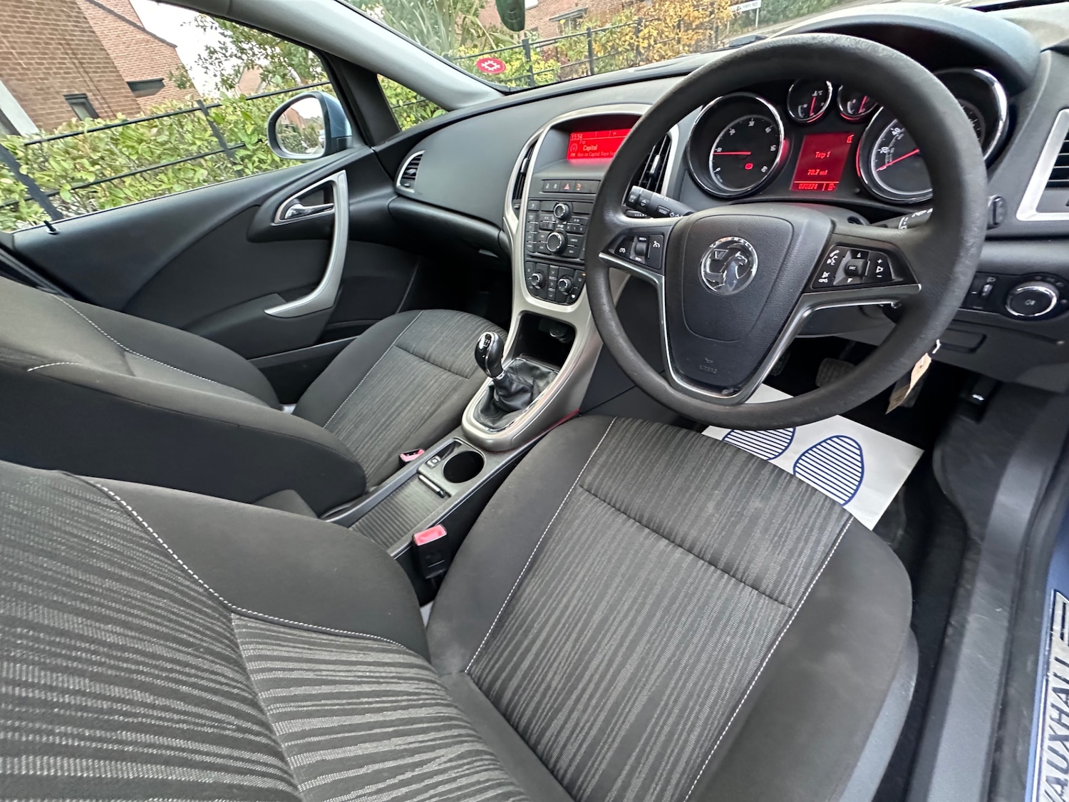 Used Vauxhall Astra 2010 for sale - 76385655: Photo 17