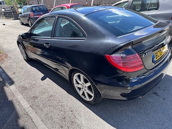 Used Mercedes-Benz C Class 2004 for sale - 78833338: Photo