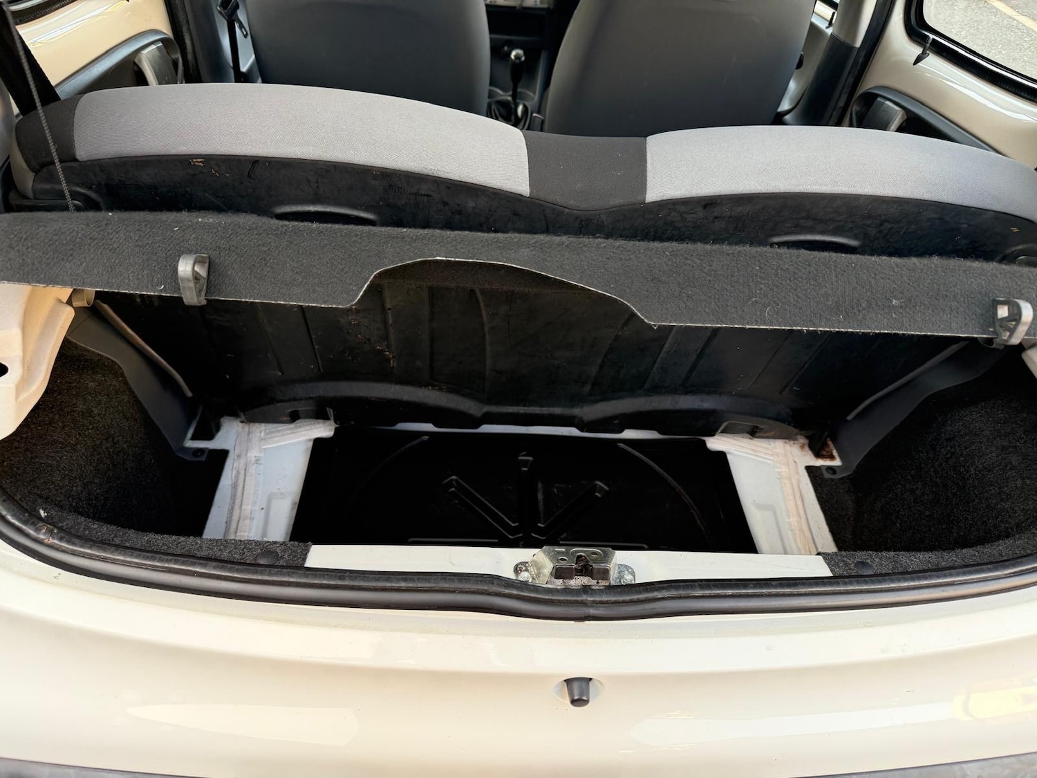 Used Citroen C1 2010 for sale - 77228541: Photo 10