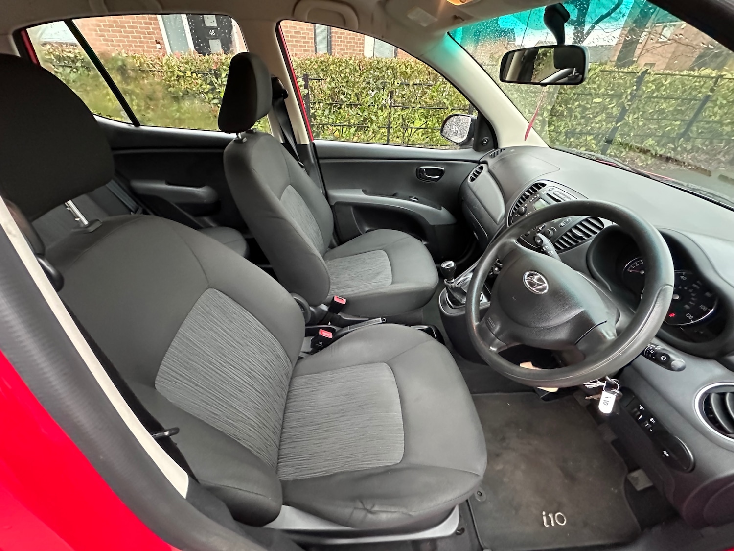 Used Hyundai i10 2013 for sale - 77298594: Photo 6