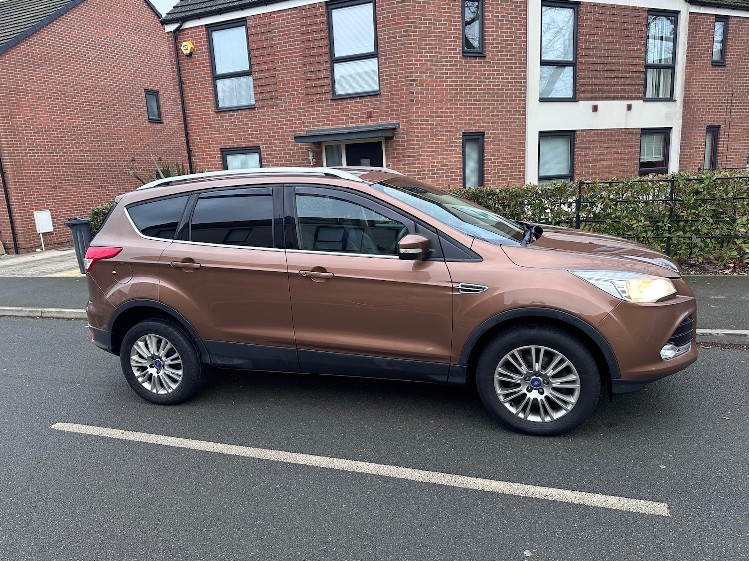 Used Ford Kuga 2014 for sale - 77370897: Photo 1