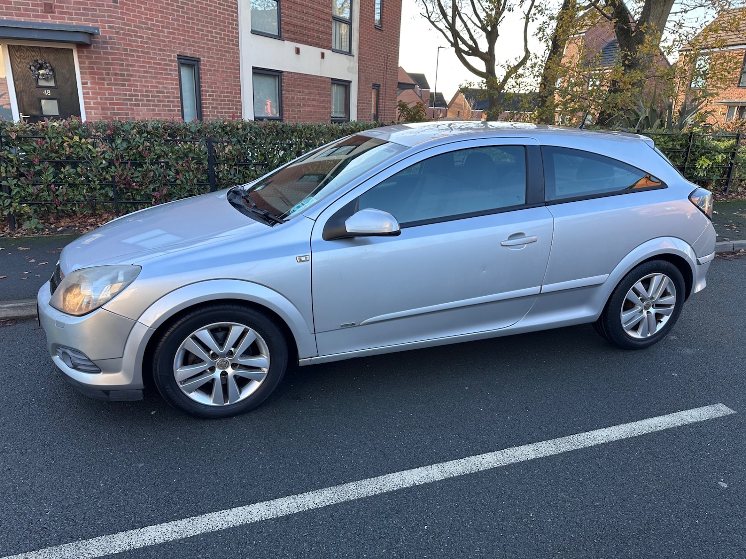 Used Vauxhall Astra 2009 for sale - 76758294: Photo 2