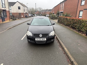 Used Volkswagen Polo 2009 for sale - 77696870: Photo