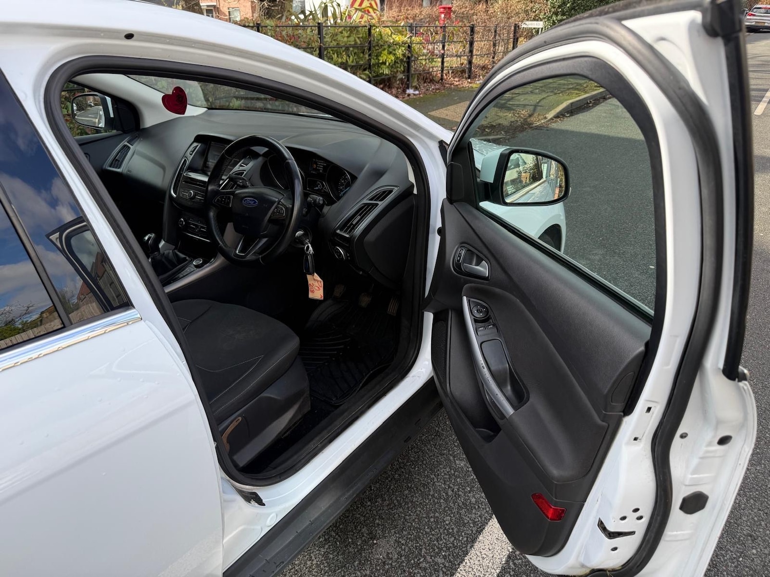 Used Ford Focus 2015 for sale - 77704419: Photo 14