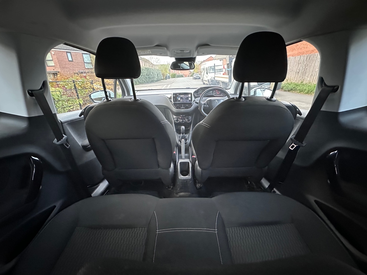 Used Peugeot 208 2015 for sale - 76384943: Photo 12