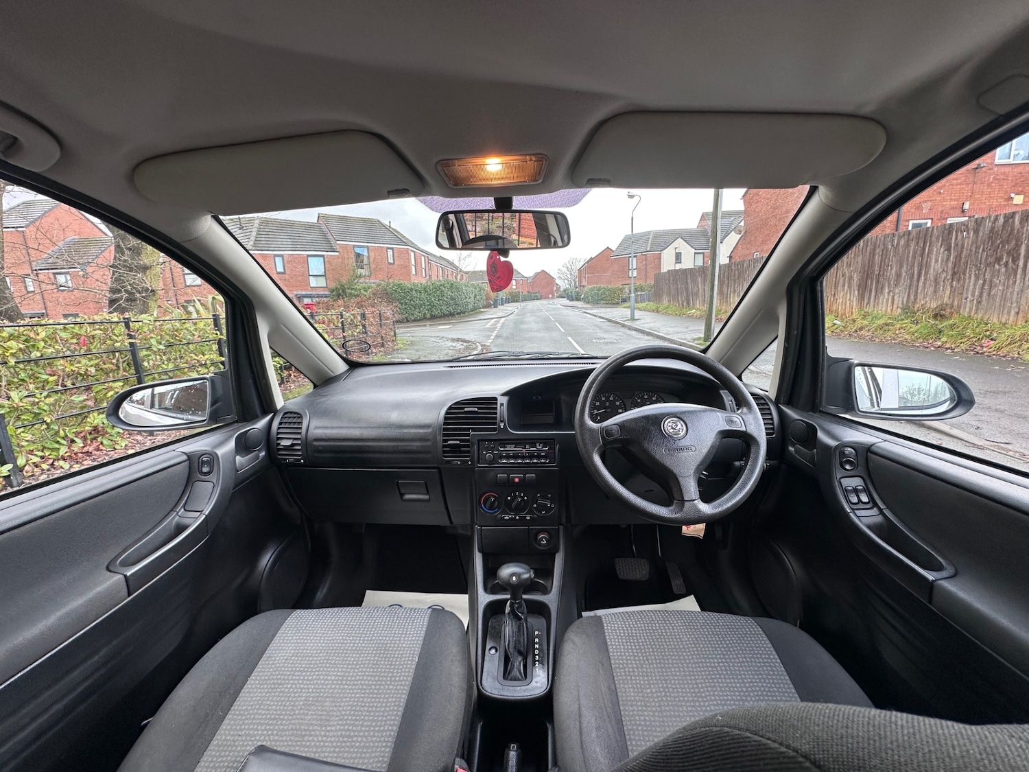 Used Vauxhall Zafira 2004 for sale - 77522381: Photo 9