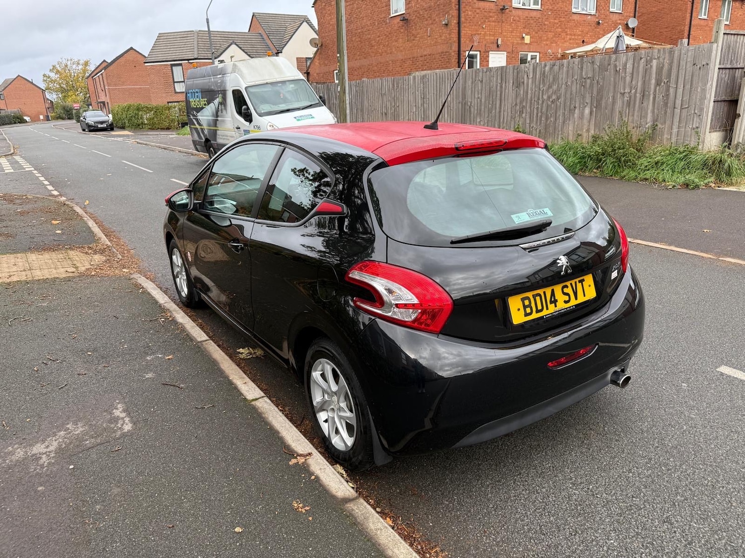 Used Peugeot 208 2014 for sale - 76428632: Photo 4