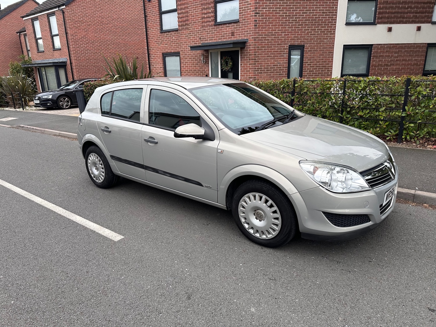 Used Vauxhall Astra 2009 for sale - 76378941: Photo 3