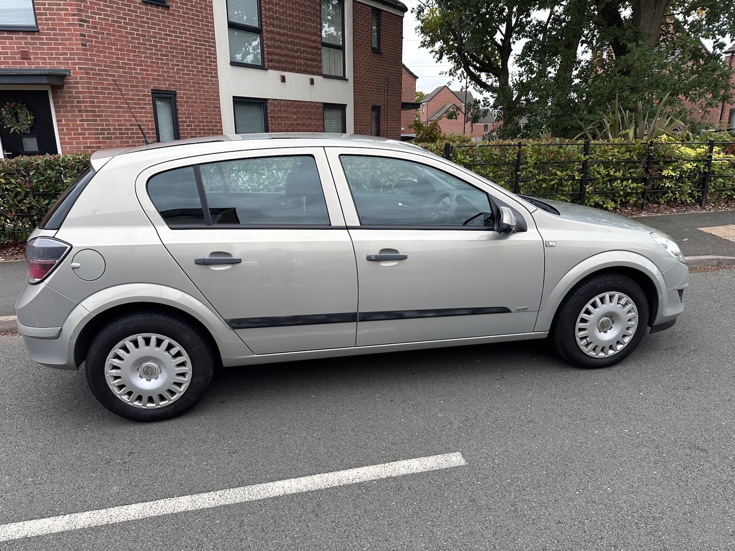 Used Vauxhall Astra 2009 for sale - 76378941: Photo 4