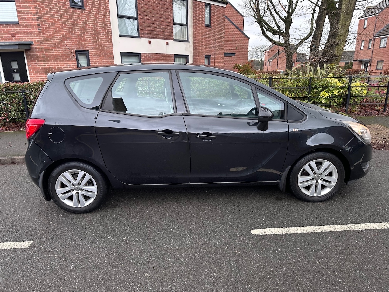 Used Vauxhall Meriva 2015 for sale - 77189081: Photo 2
