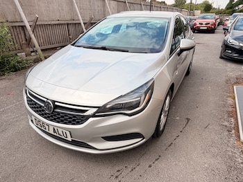 Used Vauxhall Astra 2017 for sale - 79442620: Photo
