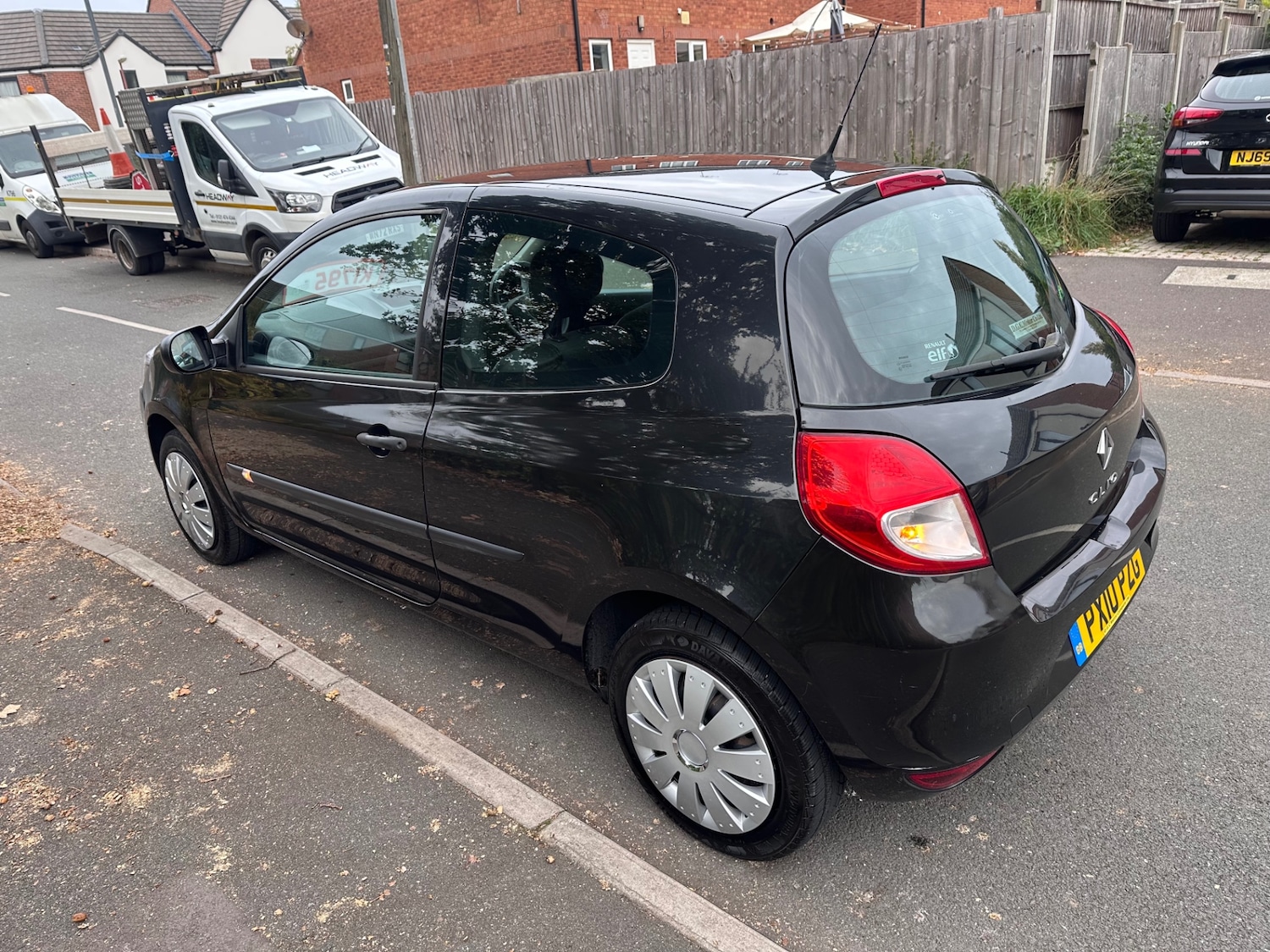 Used Renault Clio 2010 for sale - 76365200: Photo 11