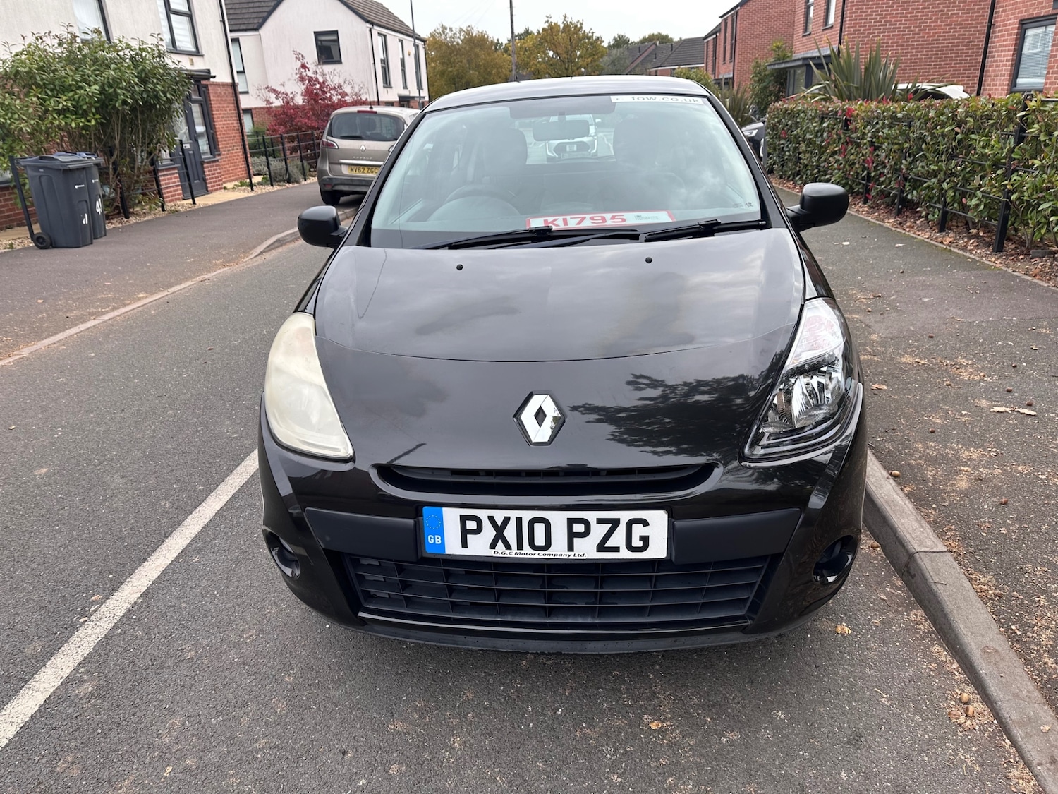Used Renault Clio 2010 for sale - 76365200: Photo 8
