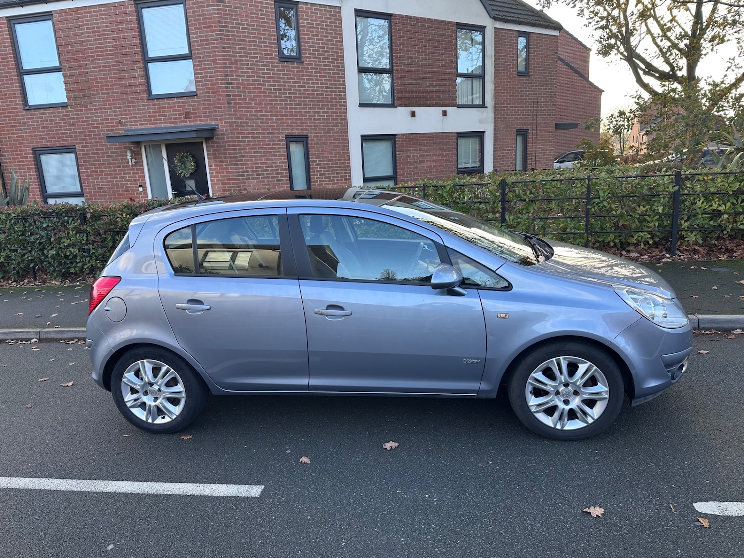 Used Vauxhall Corsa 2009 for sale - 76671717: Photo 1