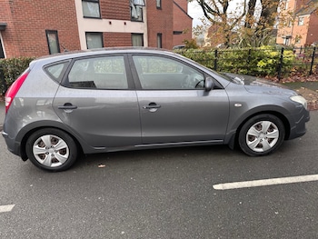 Used Hyundai i30 2010 for sale - 76848871: Photo