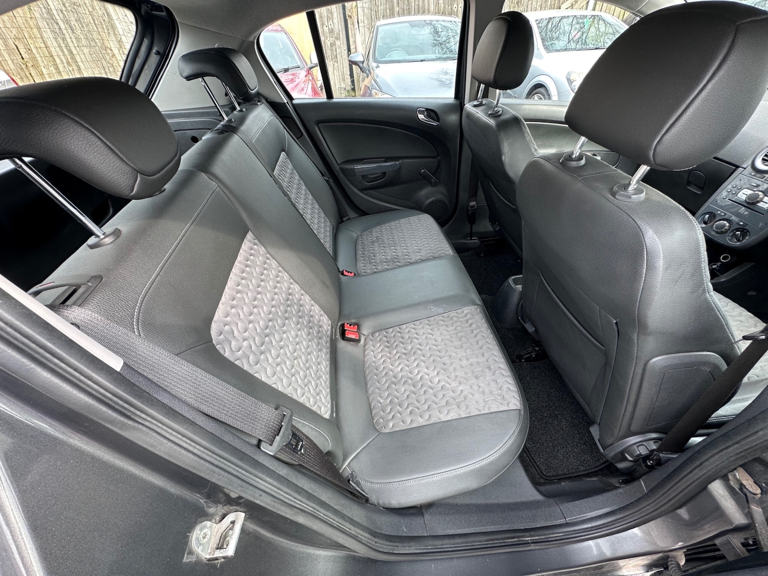 Used Vauxhall Corsa 2011 for sale - 77981963: Photo 14