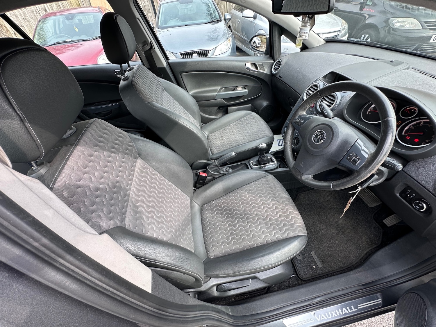 Used Vauxhall Corsa 2011 for sale - 77981963: Photo 17