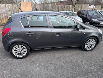 Used Vauxhall Corsa 2011 for sale - 77981963: Photo