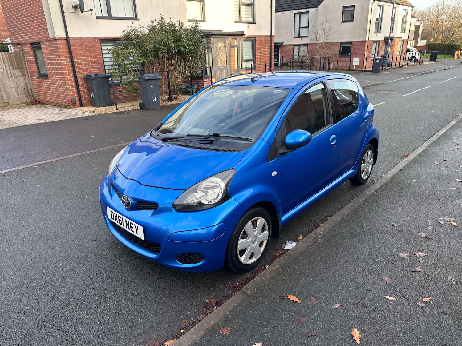 Used Toyota AYGO 2011 for sale - 76940239: Photo 12