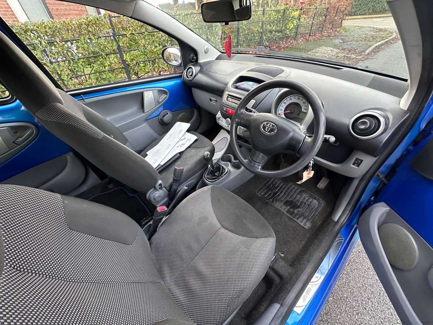 Used Toyota AYGO 2011 for sale - 76940239: Photo 15