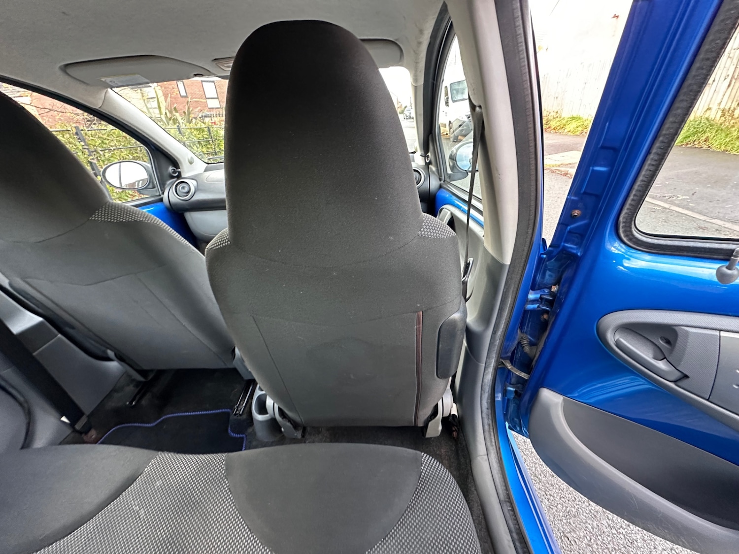 Used Toyota AYGO 2011 for sale - 76940239: Photo 18