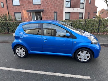 Used Toyota AYGO 2011 for sale - 76940239: Photo