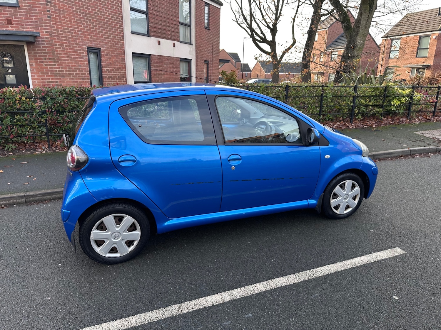 Used Toyota AYGO 2011 for sale - 76940239: Photo 3