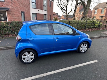 Used Toyota AYGO 2011 for sale - 76940239: Photo