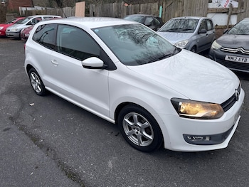 Used Volkswagen Polo 2010 for sale - 77809240: Photo