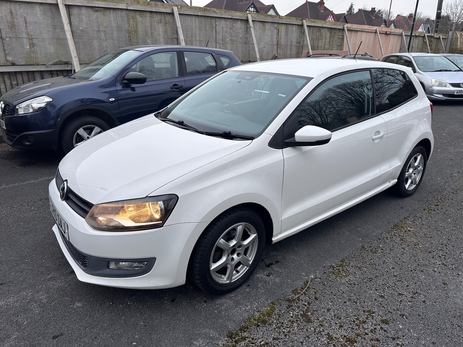 Used Volkswagen Polo 2010 for sale - 77809240: Photo 2