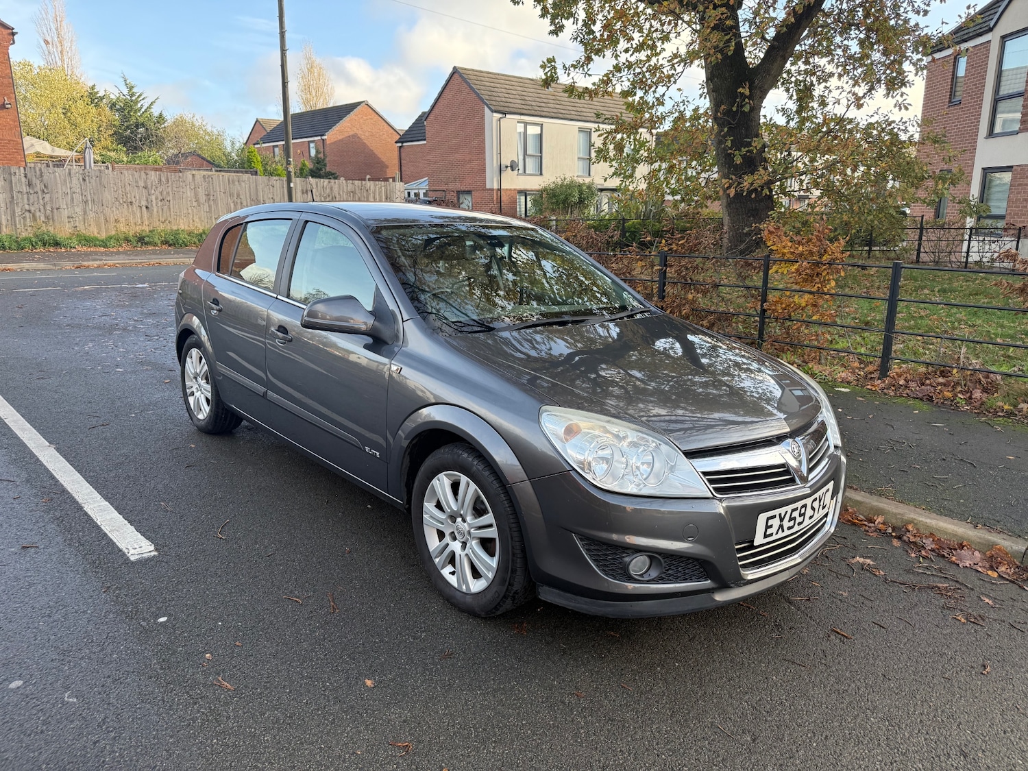 Used Vauxhall Astra 2009 for sale - 76567850: Photo 2