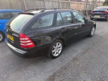 Used Mercedes-Benz C Class 2006 for sale - 77982001: Photo