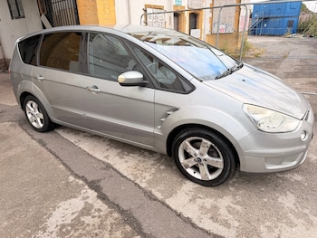 Used Ford S-Max 2009 for sale - 79442589: Photo