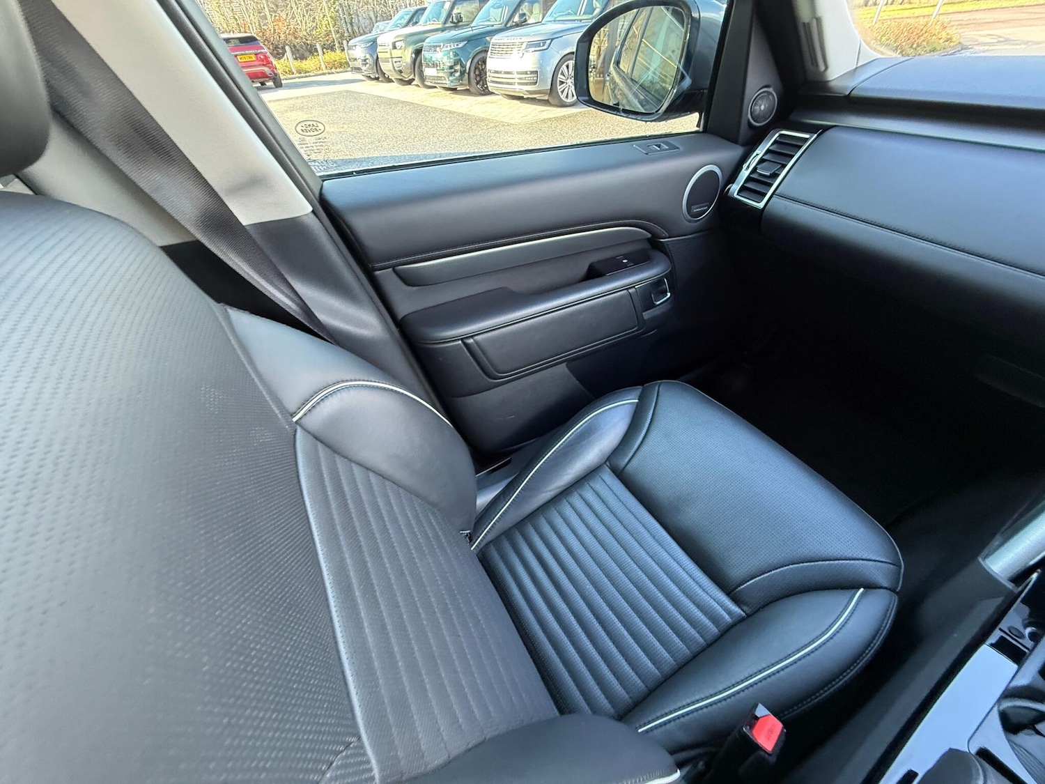 Used Land Rover Discovery 2019 for sale - 77441099: Photo 12