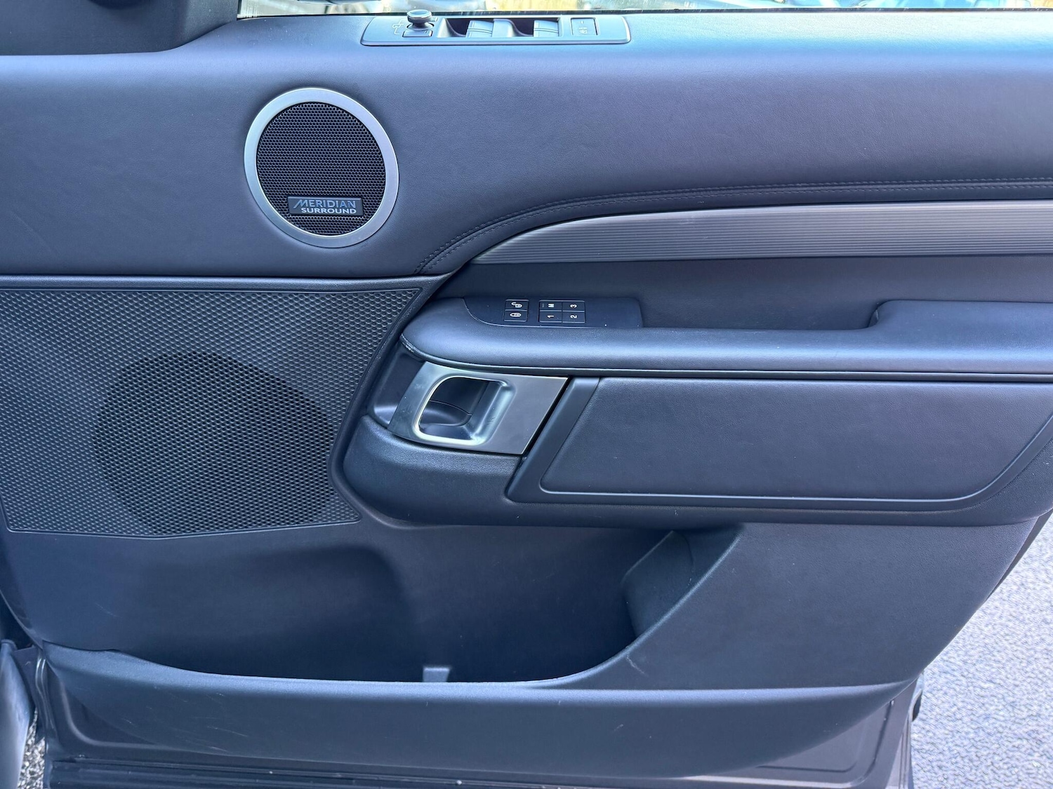 Used Land Rover Discovery 2019 for sale - 77441099: Photo 51