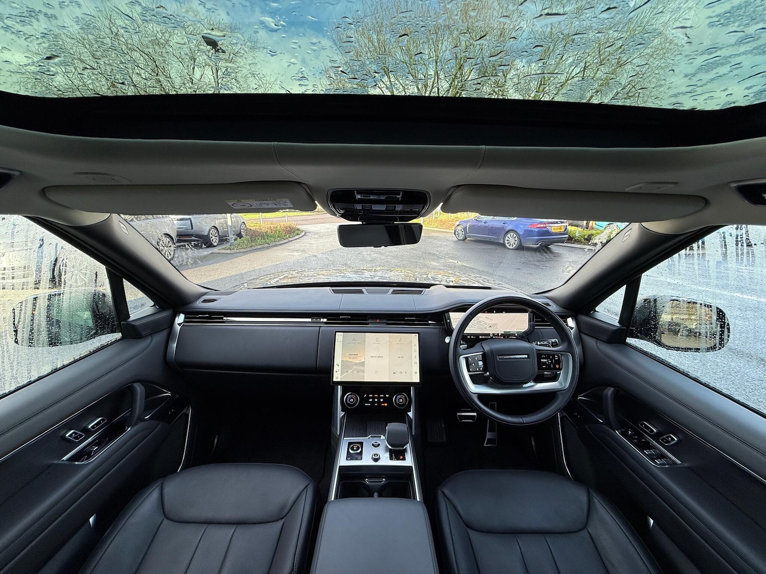 Used Land Rover Range Rover 2023 for sale - 77230159: Photo 3