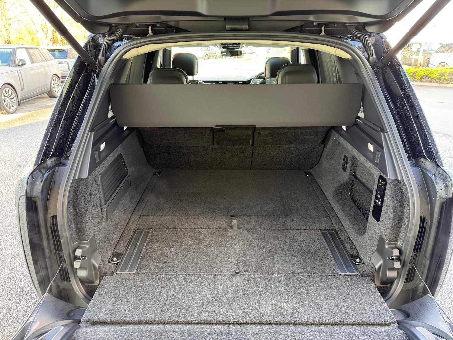 Used Land Rover Range Rover 2023 for sale - 77230159: Photo 45