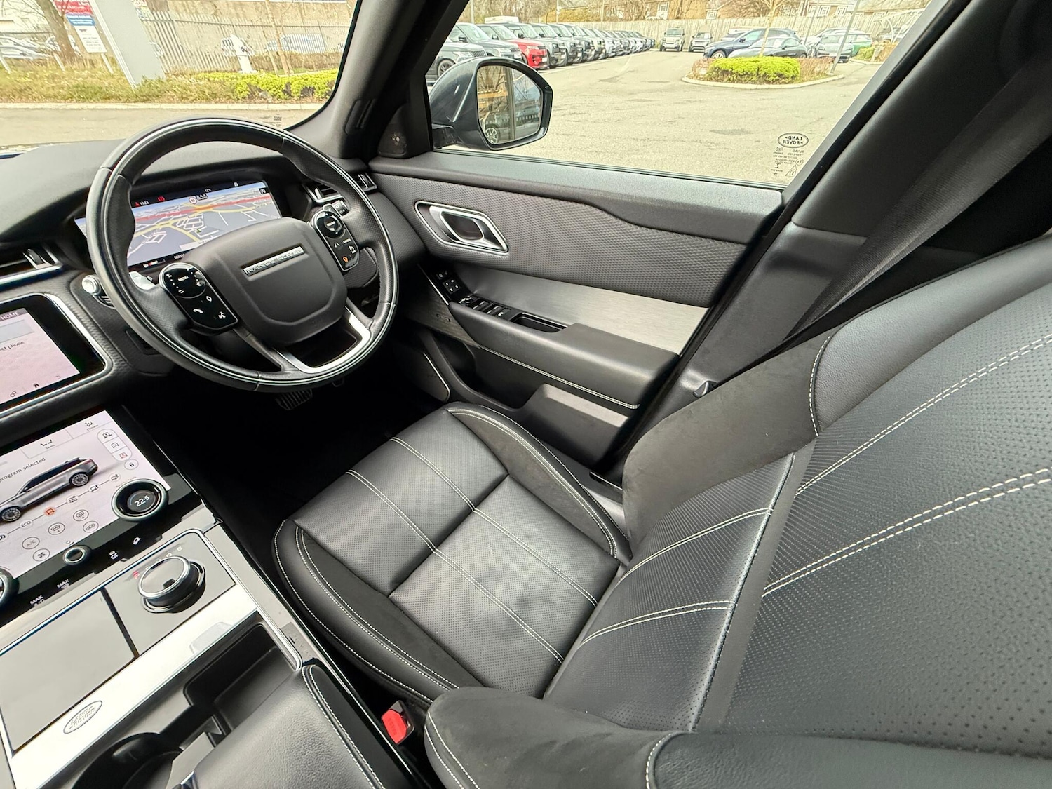 Used Land Rover Range Rover Velar 2019 for sale - 76952326: Photo 14