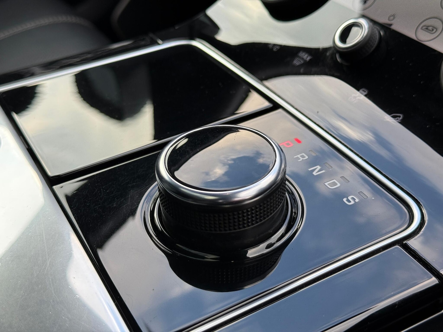 Used Land Rover Range Rover Velar 2019 for sale - 76952326: Photo 19