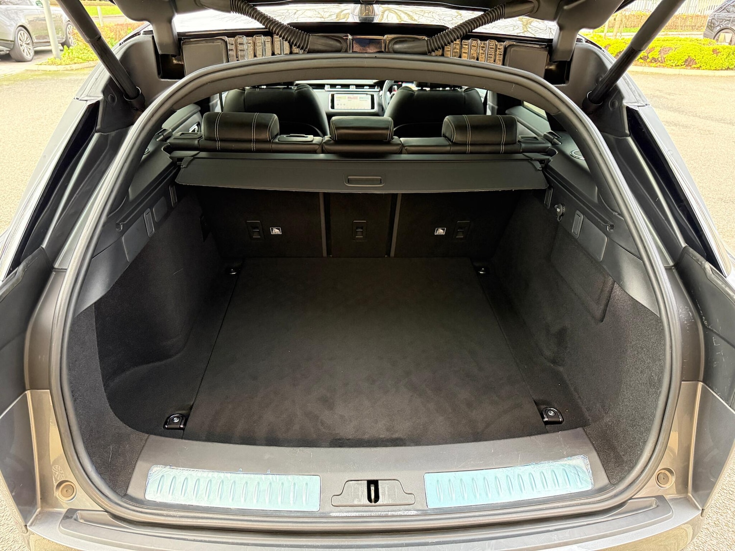 Used Land Rover Range Rover Velar 2019 for sale - 76952326: Photo 38