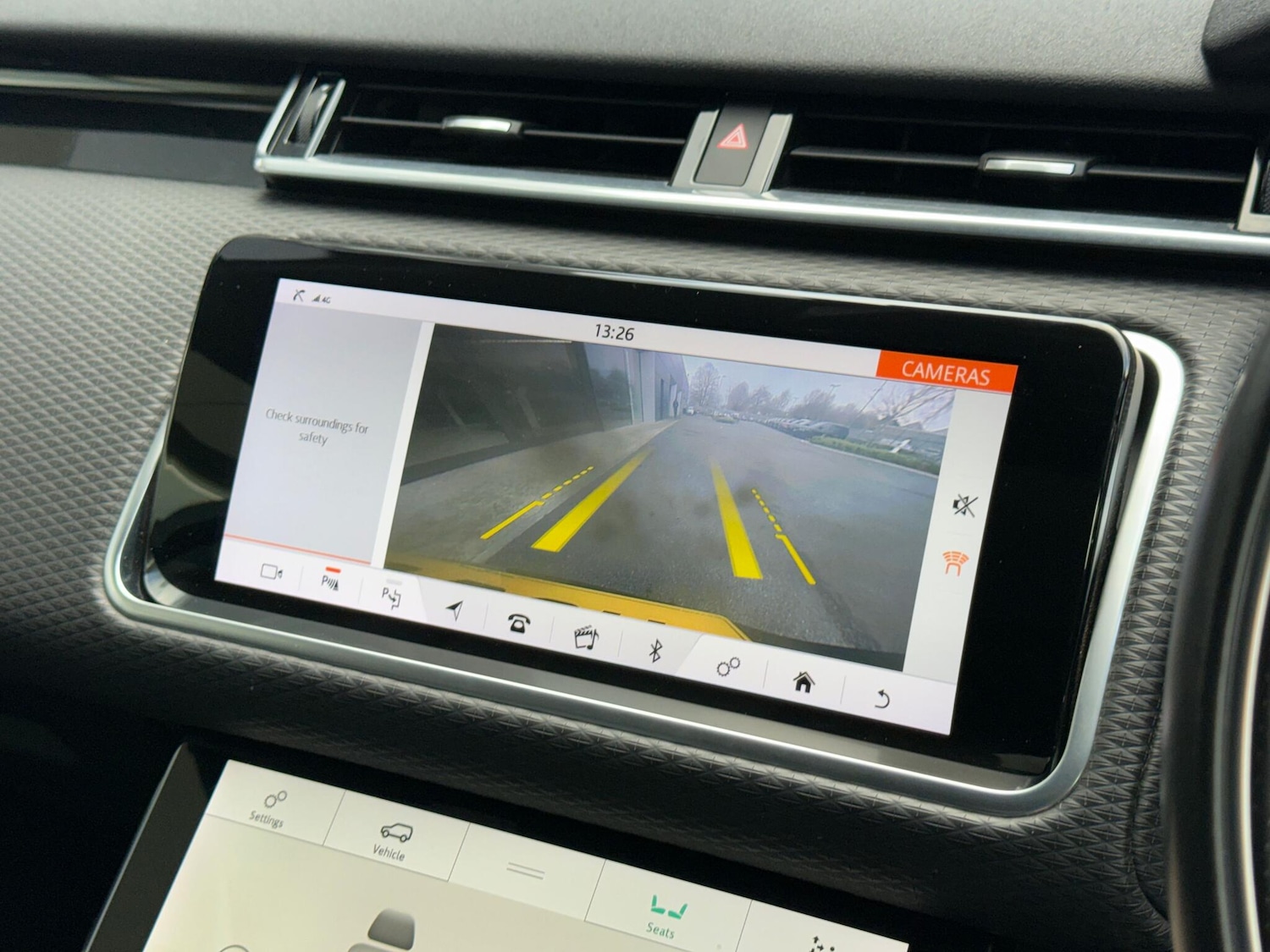 Used Land Rover Range Rover Velar 2019 for sale - 76952326: Photo 4