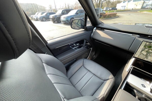Used Land Rover Range Rover 2025 for sale - 76188700: Photo 13