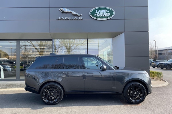 Used Land Rover Range Rover 2025 for sale - 76188700: Photo 2